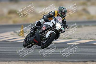 media/Nov-15-2025-Race Pace (Sat) [[8de605a2d8]]/Non Verified Riders (1st 20 Minutes)/Turn 4 (1010am)/